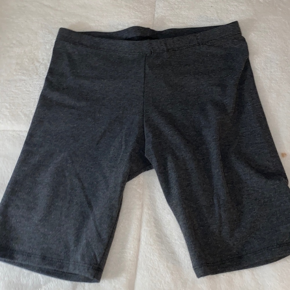 Charcoal grey biker shorts 🖤